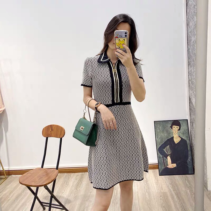 ĐẦM LEN KHÓA KÉO TRƯỚC D195